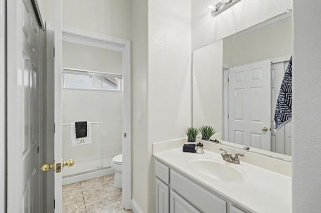 10077 Cristo Dr, Sacramento, CA 95829