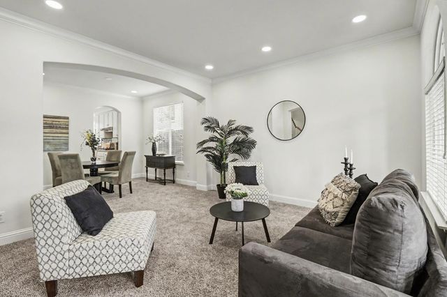 10077 Cristo Dr, Sacramento, CA 95829