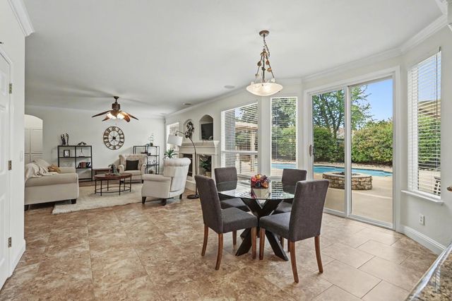 10077 Cristo Dr, Sacramento, CA 95829