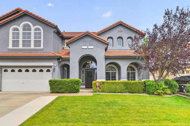 10077 Cristo Dr, Sacramento, CA 95829
