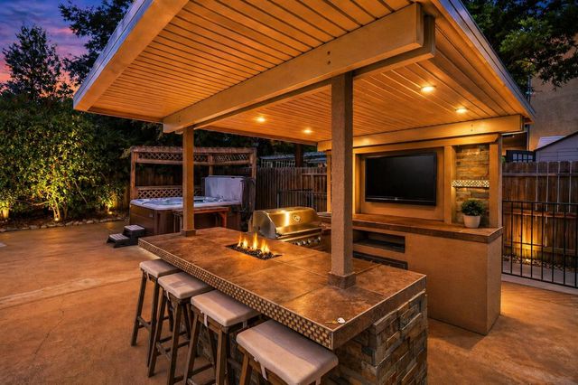 10077 Cristo Dr, Sacramento, CA 95829