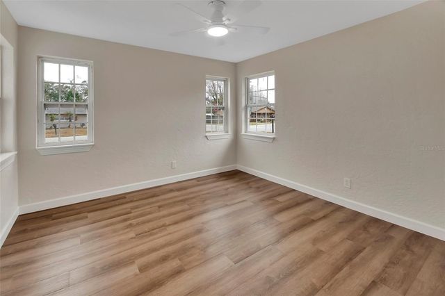 218 LUCERNE DRIVE, Debary, FL 32713