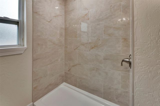 218 LUCERNE DRIVE, Debary, FL 32713