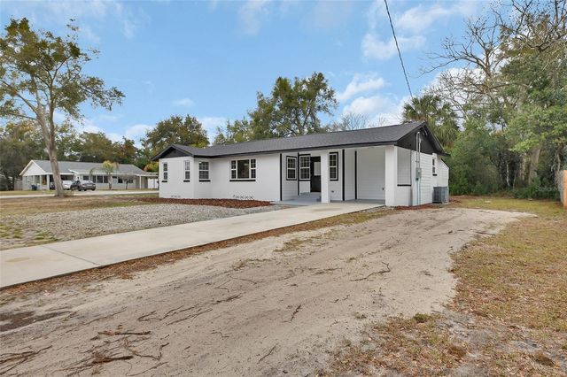 218 LUCERNE DRIVE, Debary, FL 32713