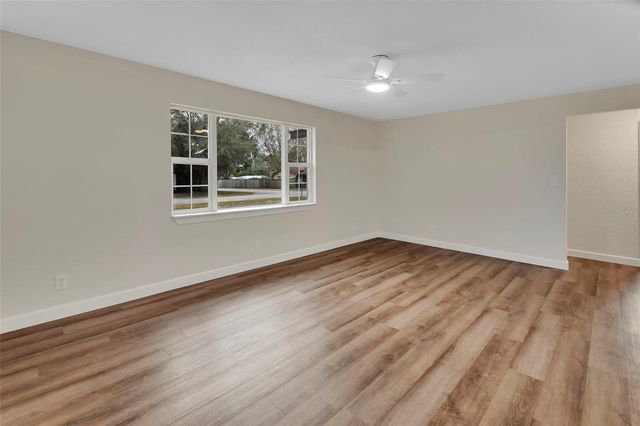 218 LUCERNE DRIVE, Debary, FL 32713