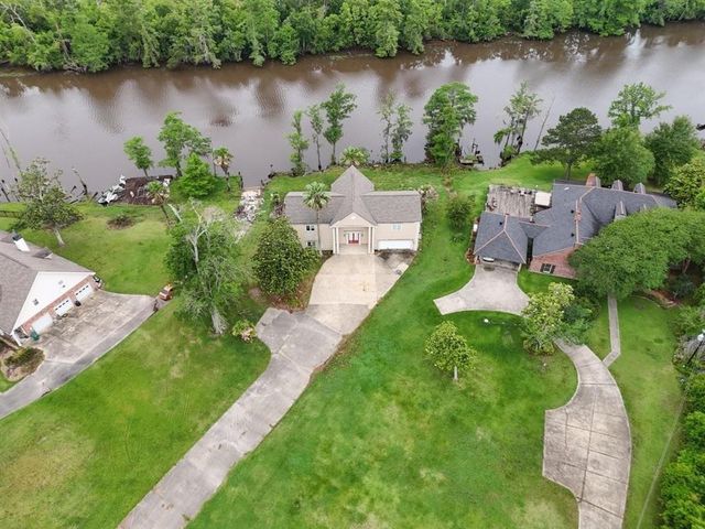 3831 River Bluff Lane, Westlake, LA 70669