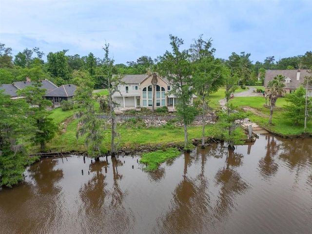 3831 River Bluff Lane, Westlake, LA 70669