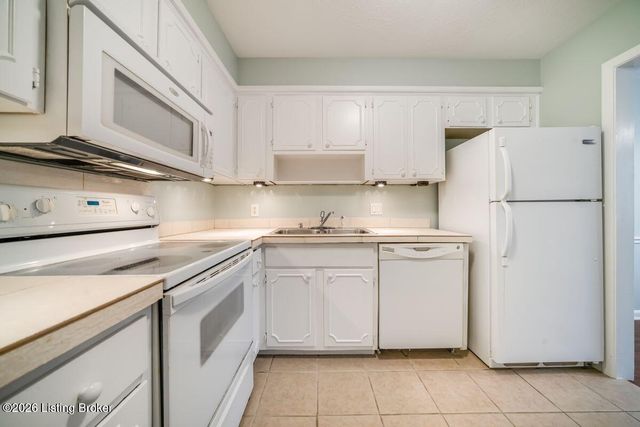 1815 Gardiner Ln APT G58, Louisville, KY 40205