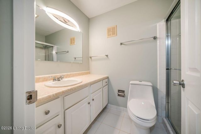 1815 Gardiner Ln APT G58, Louisville, KY 40205