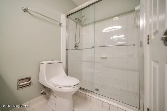 1815 Gardiner Ln APT G58, Louisville, KY 40205