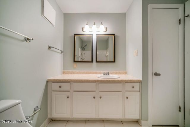 1815 Gardiner Ln APT G58, Louisville, KY 40205