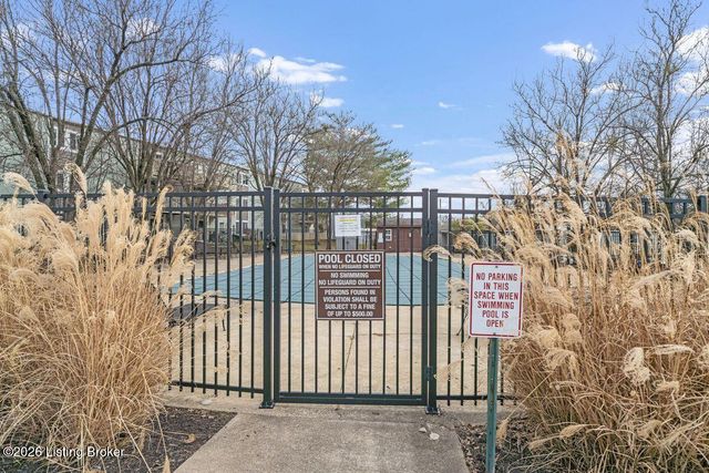 1815 Gardiner Ln APT G58, Louisville, KY 40205