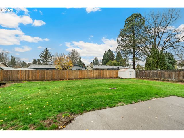 1948 Ne SUNRISE Ln, Hillsboro, OR 97124
