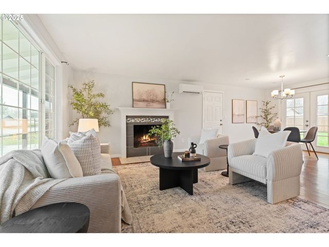 1948 Ne SUNRISE Ln, Hillsboro, OR 97124