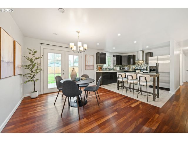 1948 Ne SUNRISE Ln, Hillsboro, OR 97124