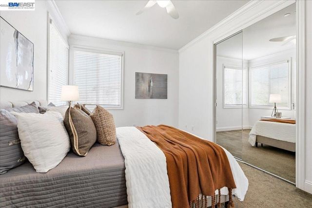 5653 Signal Hill Dr, Dublin, CA 94568