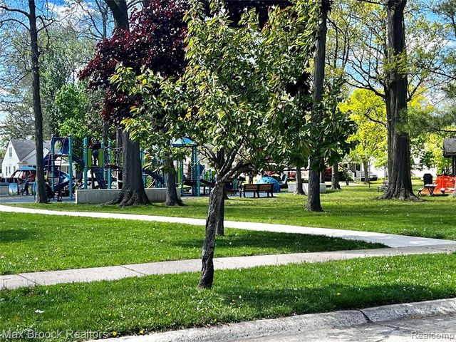3515 Phillips Avenue, Berkley, MI 48072