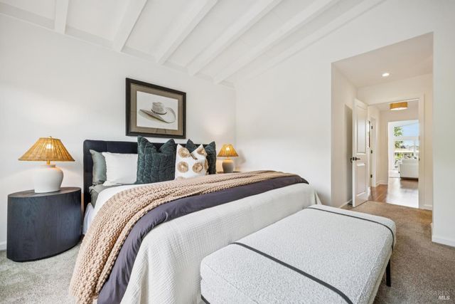 20 Porto Bello Dr, San Rafael, CA 94901