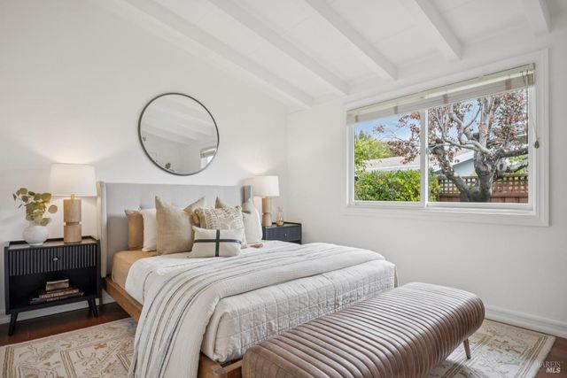 20 Porto Bello Dr, San Rafael, CA 94901