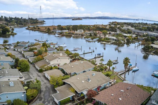 20 Porto Bello Dr, San Rafael, CA 94901