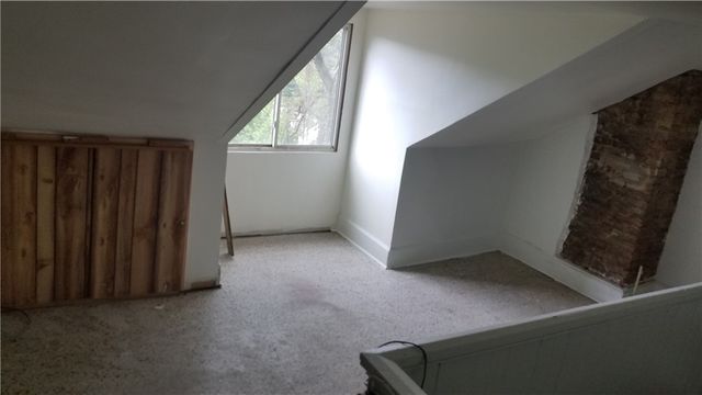 18 Sprain St, Fineview, PA 15212