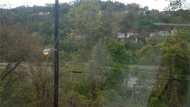 18 Sprain St, Fineview, PA 15212