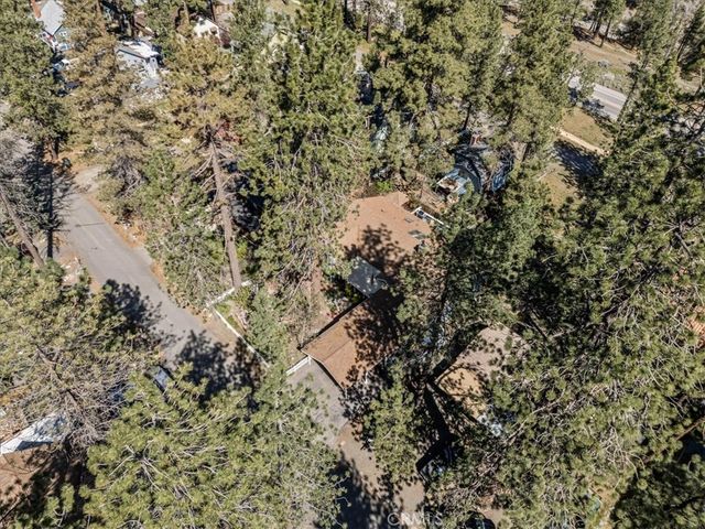 1902 Virginia, Wrightwood, CA 92397
