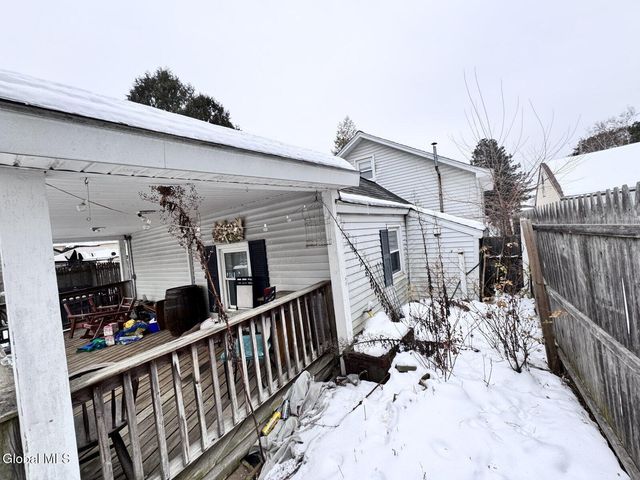 1379 Evergreen Avenue, Rotterdam, NY 12306