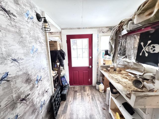 1379 Evergreen Avenue, Rotterdam, NY 12306