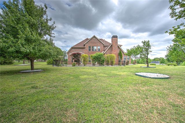 3640 W Howard Nickell Road, Fayetteville, AR 72704