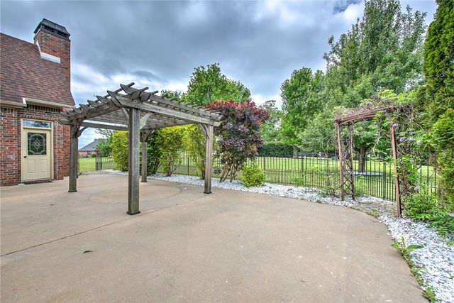 3640 W Howard Nickell Road, Fayetteville, AR 72704