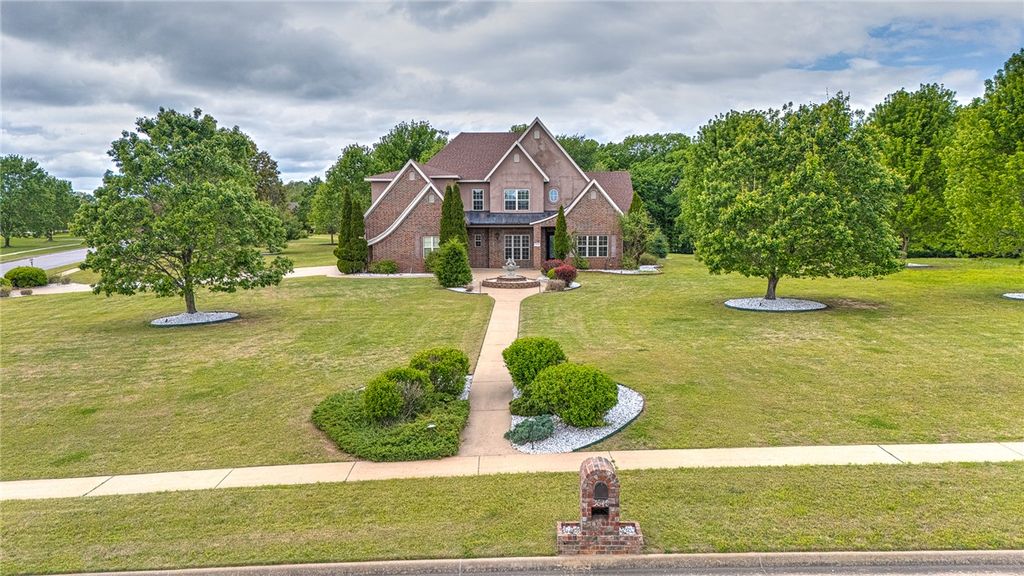3640 W Howard Nickell Road, Fayetteville, AR 72704