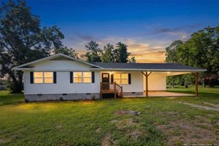 310 Saint James Street, Raeford, NC 28376