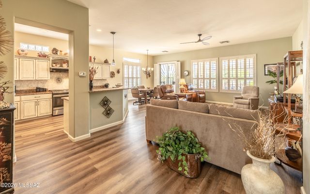 13094 N Rivercane Loop, Marana, AZ 85658