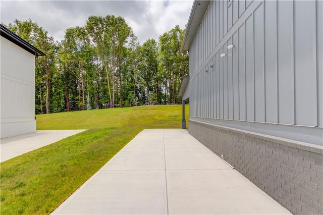 37 Deer Canyon Drive, Auburn, GA 30011