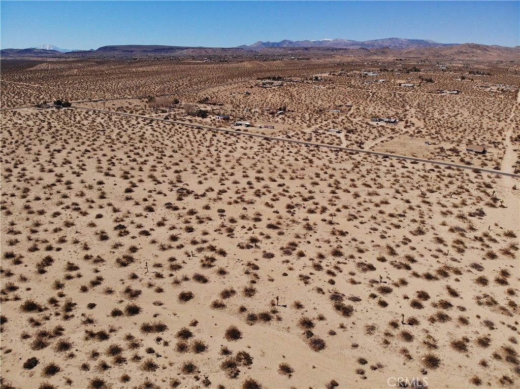 Image 14 of property listing at 1155 Belfield Boulevard, Landers, CA 92285