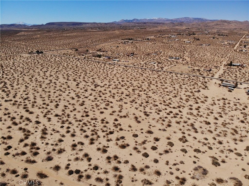 Image 15 of property listing at 1155 Belfield Boulevard, Landers, CA 92285