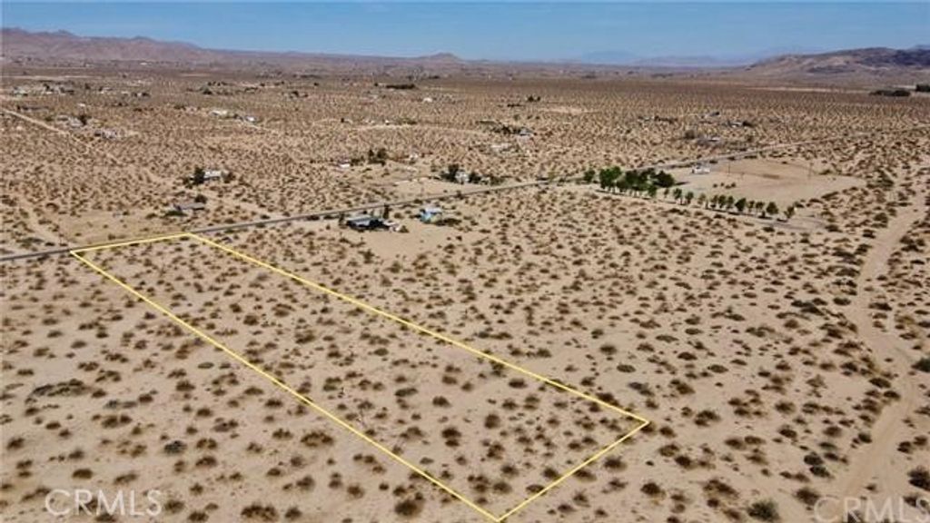 Image 2 of property listing at 1155 Belfield Boulevard, Landers, CA 92285