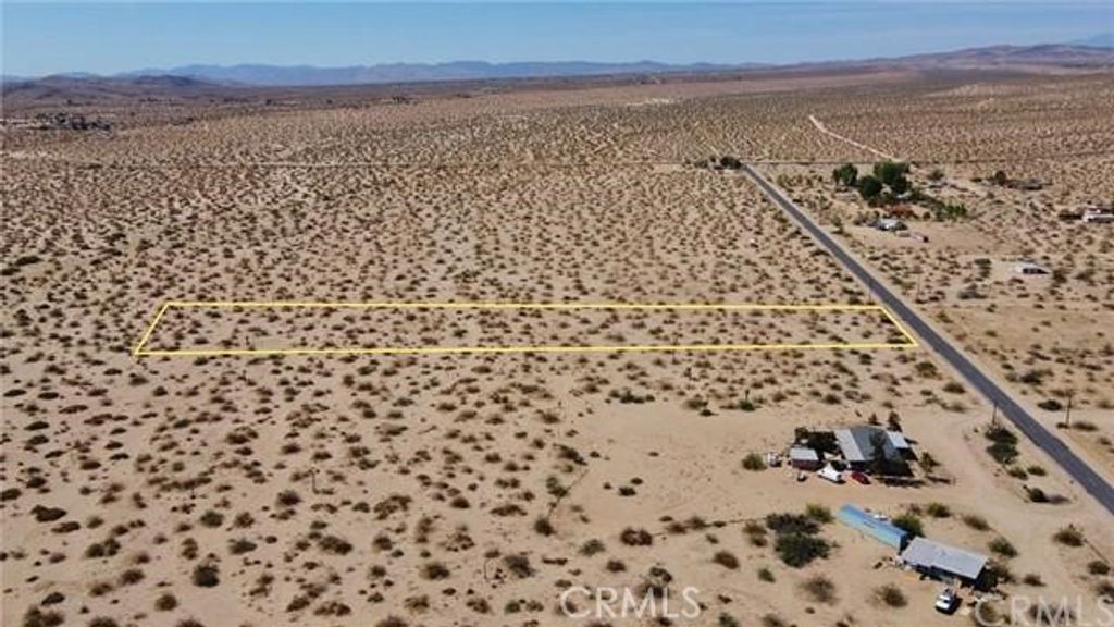 Image 4 of property listing at 1155 Belfield Boulevard, Landers, CA 92285