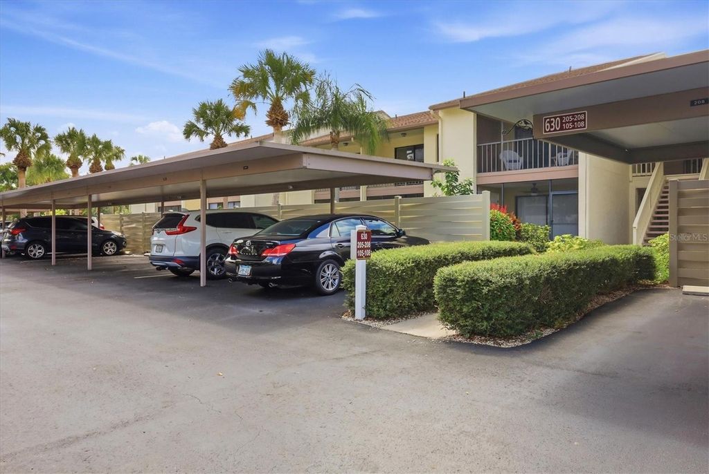 Image 2 of property listing at 630 BIRD BAY DRIVE E 205, Venice, FL 34285