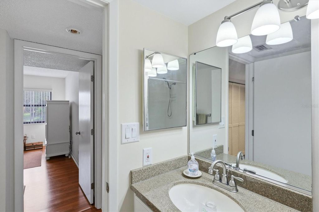 Image 31 of property listing at 630 BIRD BAY DRIVE E 205, Venice, FL 34285