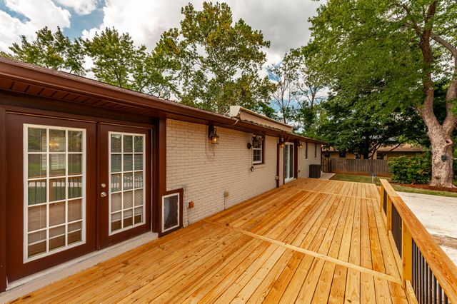 140 La Plaza Dr, Hendersonville, TN 37075