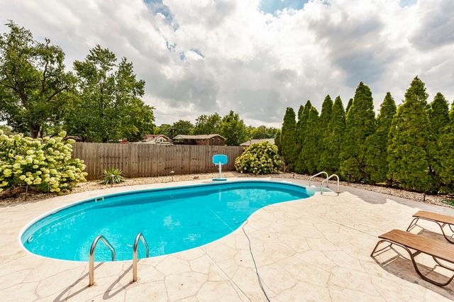 140 La Plaza Dr, Hendersonville, TN 37075