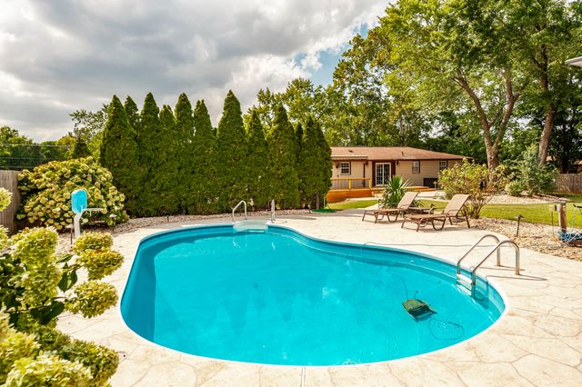 140 La Plaza Dr, Hendersonville, TN 37075