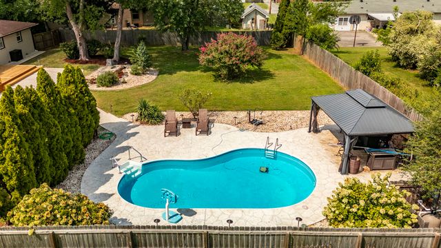 140 La Plaza Dr, Hendersonville, TN 37075