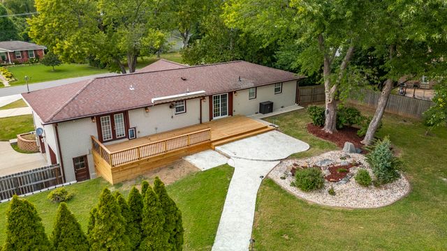 140 La Plaza Dr, Hendersonville, TN 37075