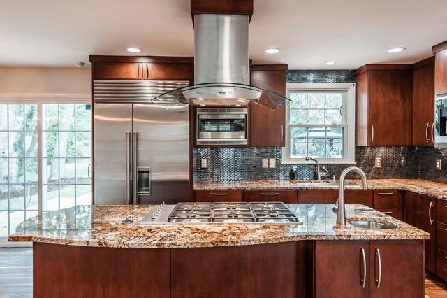 140 La Plaza Dr, Hendersonville, TN 37075