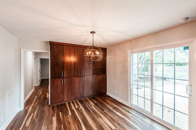 140 La Plaza Dr, Hendersonville, TN 37075