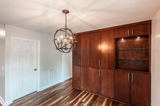 140 La Plaza Dr, Hendersonville, TN 37075
