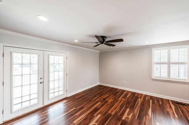 140 La Plaza Dr, Hendersonville, TN 37075